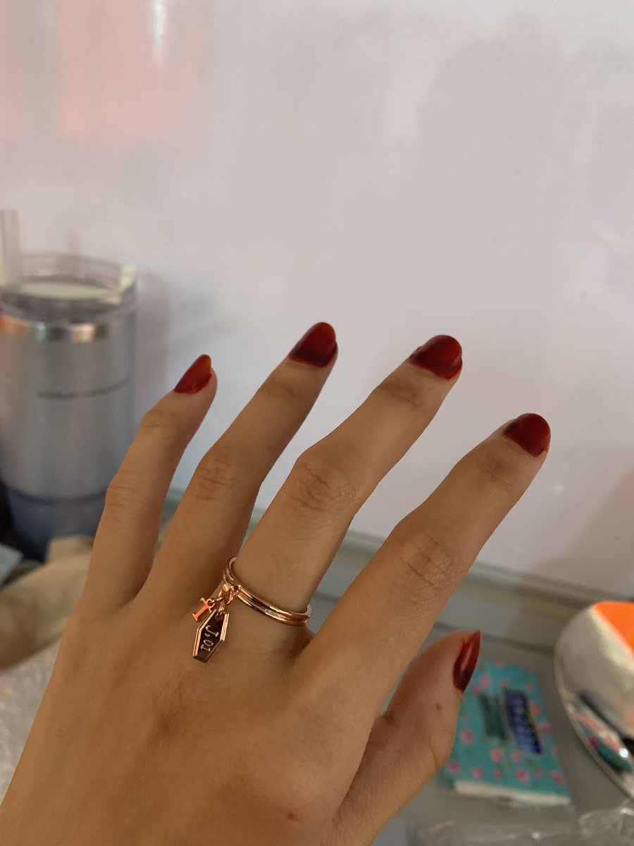 sm0lty's tweet photo. 💅🏻💅🏻 https://t.co/BT0DmGEZ6d