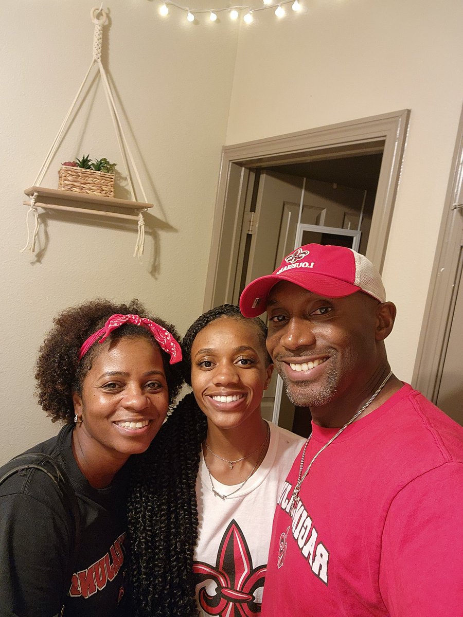 cgwill73's tweet photo. Yesterday was the hardest day of my life. It also was one of the proudest. I am a wreck. Everyone pray for me. Seriously! #daddysgirl #WilliamsDNA #girldad #mylegacy #babygirl #trackdad #ragincajuns https://t.co/pwzObjI4zf