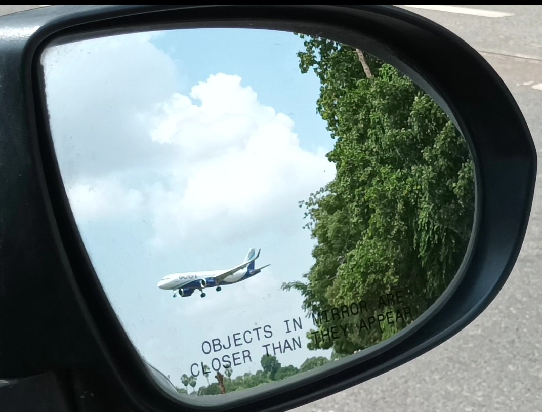 YouFlySafe's tweet image. Caught in the rear view of my Car...