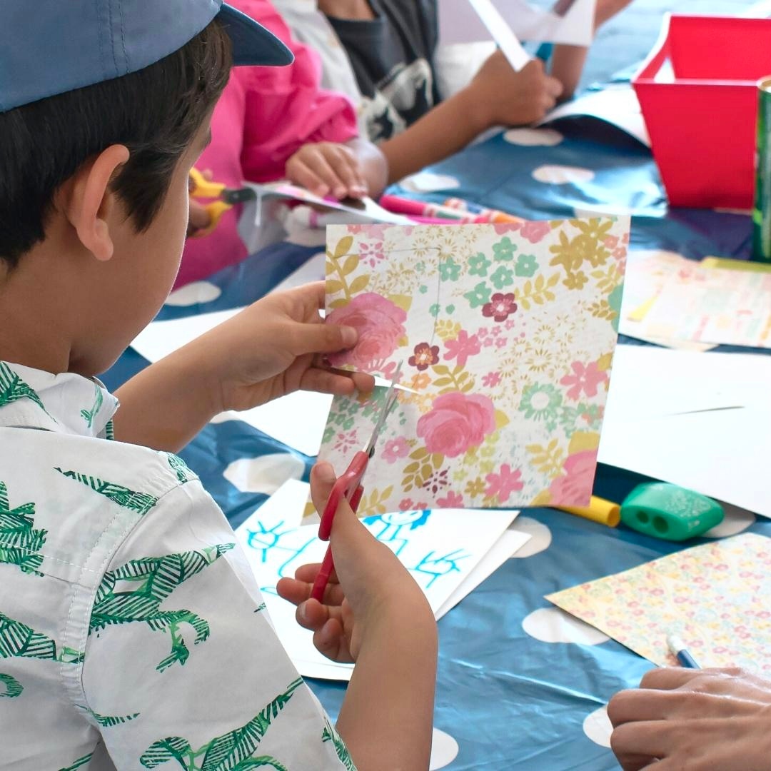 ThePowerPlantTO's tweet photo. The summer is not over yet! Bring your kids for a Sunday Funday at this season’s last Power Kids workshop!
 
Power Kids: Every Breath You Make
🗓 Sunday, August 21
🎟 Sign up here:
https://t.co/Hz8AVjTMej
 
#KidsWorkshop #KidsActivities #EventsToronto #TorontoWeekend #ArtToronto https://t.co/cuLtLYxKJs