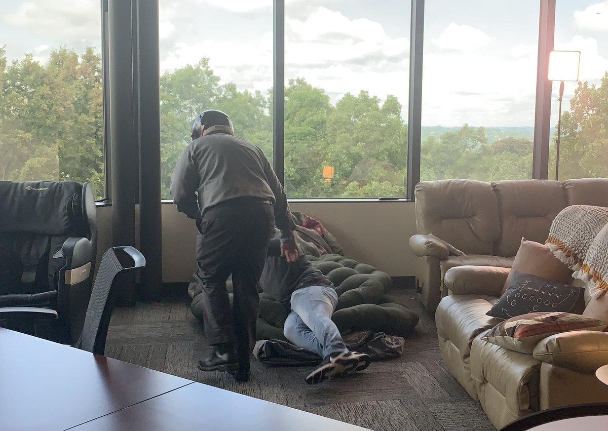 1800GamblerWV's tweet photo. Can anybody guess what we are up to today at 1800GAMBLER? https://t.co/Lo9w2UwwOq