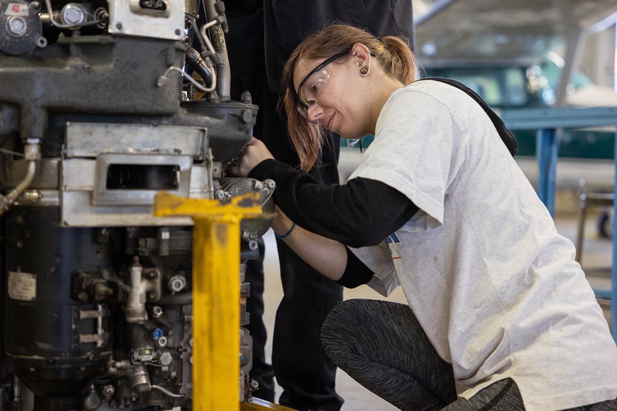 SpartanCollege's tweet photo. Join us virtually Friday, August 26th, for a chance to learn about the aviation industry from our Career Services Director! Get your questions answered about what its like to have a career in aviation! ✈️
#Aviation #AVCareer #AVCollege #AVGeek #AviationLovers https://t.co/EbHigMY4IV