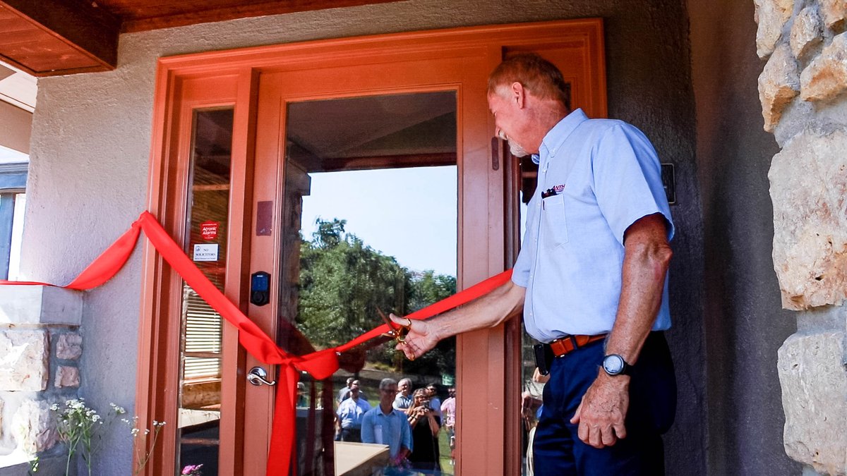 anthonyphc's tweet photo. We celebrated the grand opening of the Steve Burbridge Center for Training Excellence.  
It will provide Anthony PHCE apprentices and technicians a real-world location to master their practices.
 
Learn more about our current job openings at:https://t.co/7HTrFktjNK https://t.co/BcIdtaUH3z