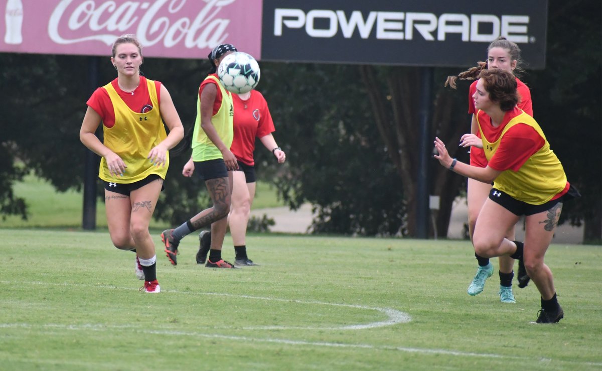 Go time for the women's soccer team, which was on the field this morning for the start of practice. Exciting times for the Panthers as they get ready for a new season that begins on Sept. 1 against Johnson University in Florida. #LCPantherProud https://t.co/81b5fT26aB