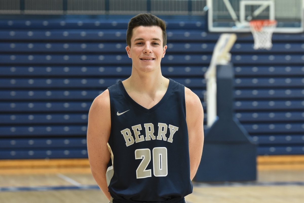 BerryMBB_'s tweet photo. Happy Birthday to '21 Alum and the pride of Holly Pond, AL @Drew_Jones20! Enjoy your day Drew! #WeAllRow https://t.co/oyxe49z7vD