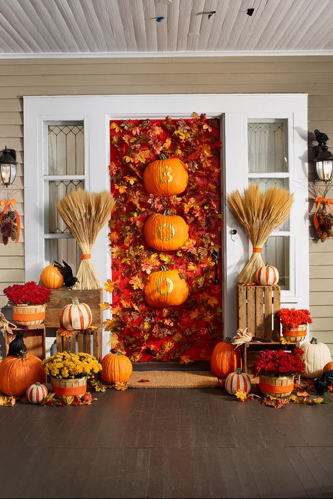 RhinoShelf's tweet image. It&apos;s almost time for #falldecor! It&apos;s beautiful to see, but where will it all go when the season passes? @rhinoshelf has the answer! rhinoshelf.com (919) 331-0204 #conquertheclutter #rhinoshelf #garagestorage #garagegoals #homeorganization