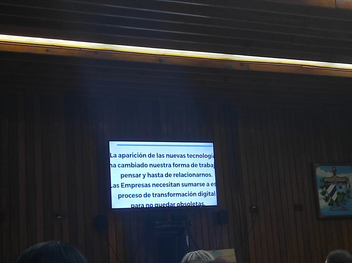 EivysPerez's tweet photo. Inicia en el Mausoleo a los Mártires de Artemisa XI Coloquio de Valores #Artemisa @ETECSA_Cuba @ernestoyudreane @NapolesYury @MaytinManuel @milviabhg #TransformacionDigital #NuestraFelicidadEsUnir #EsteEsNuestroAzul https://t.co/eycK71tYgq