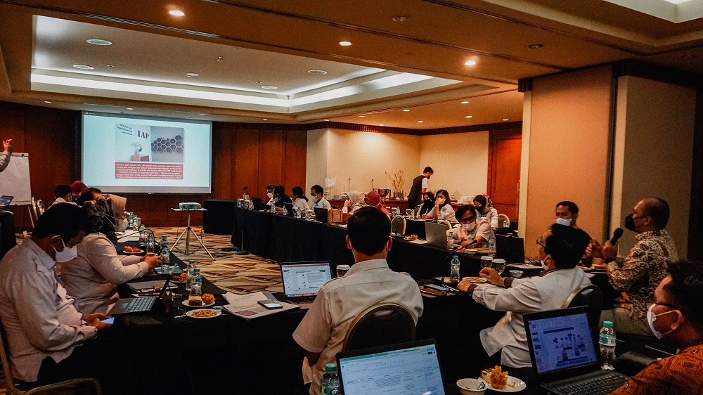 IAPIndonesia's tweet photo. IAP memenuhi undangan dari Deputi Bidang Pengelolaan Potensi Kawasan Perbatasan - BNPP  untuk berdiskusi mengenai rencana pelaksanaan kegiatan peningkatan kapasitas SDM penataan ruang di Kabupaten/Kota Kawasan Perbatasan Negara. https://t.co/wr0HMaoL2G