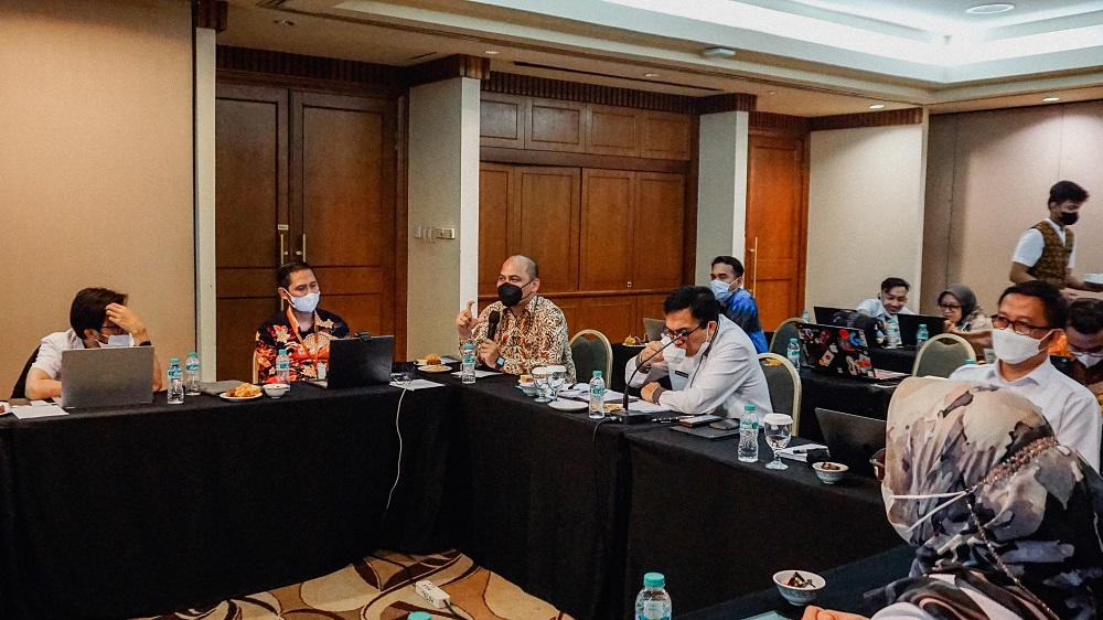 IAPIndonesia's tweet photo. Diskusi dilakukan di Hotel Millenium Jakarta pada 3 Agustus 2022, dipimpin oleh Plh. Deputi Bidang Pengelolaan Potensi Kawasan Perbatasan Bapak Tumpak Haposan Simanjuntak dan diikuti oleh Pengurus Nasional IAP Indonesia. https://t.co/owC076dwKI