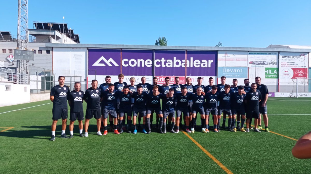 InterManacor's tweet photo. Pretemporada 2022! 
Seguim sumant cada dia per superar ses adversitats💪🏼
#unitssominvencibles 
#intersomtots https://t.co/sSc4vFL3LX