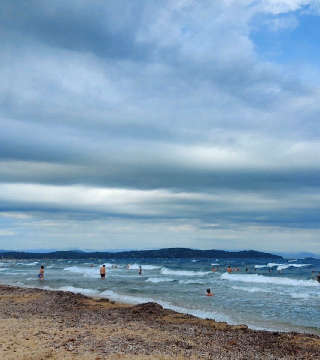 #RaccontoUnLuogo il mare in tempesta
@CasaLettori 

📸mia  La Pampelonne