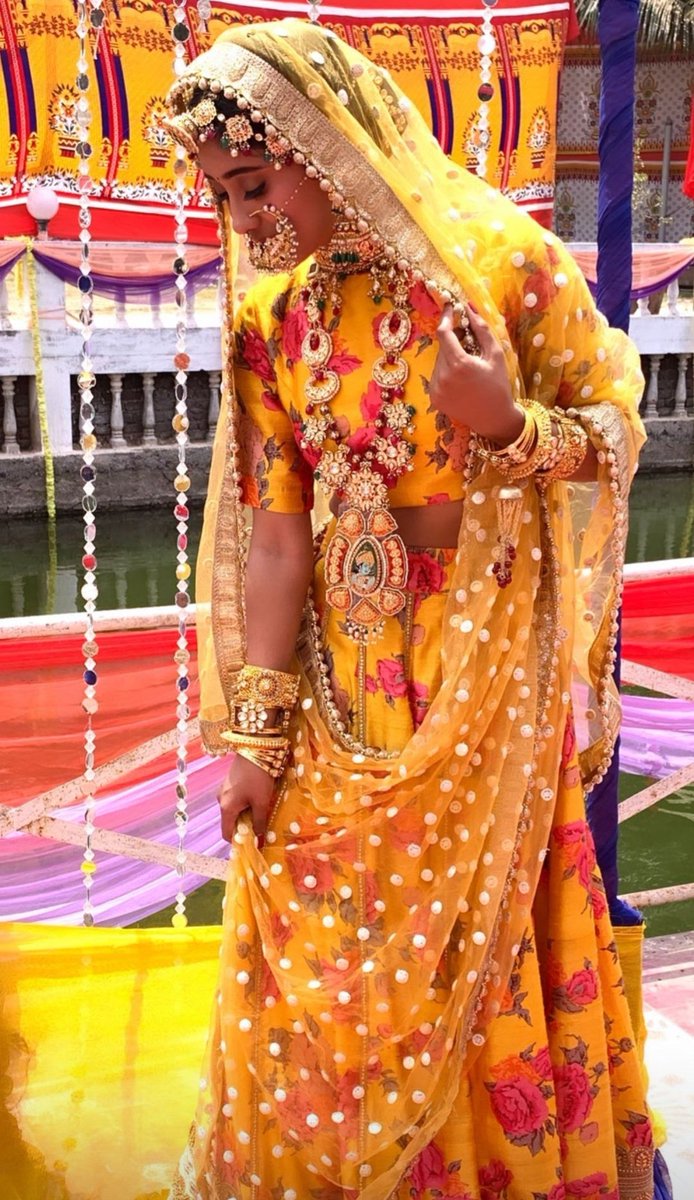 Those days😍😍😍😍😍
<a href="/shivangijoshi10/">Shivangi Joshi</a> 
#ShivangiJoshi #Naira #yrkkh