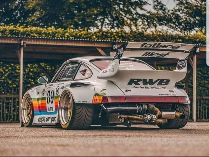 Oscarol95842891's tweet photo. #Porsche 🤍🔥🤍 https://t.co/OnWqiHY4C7