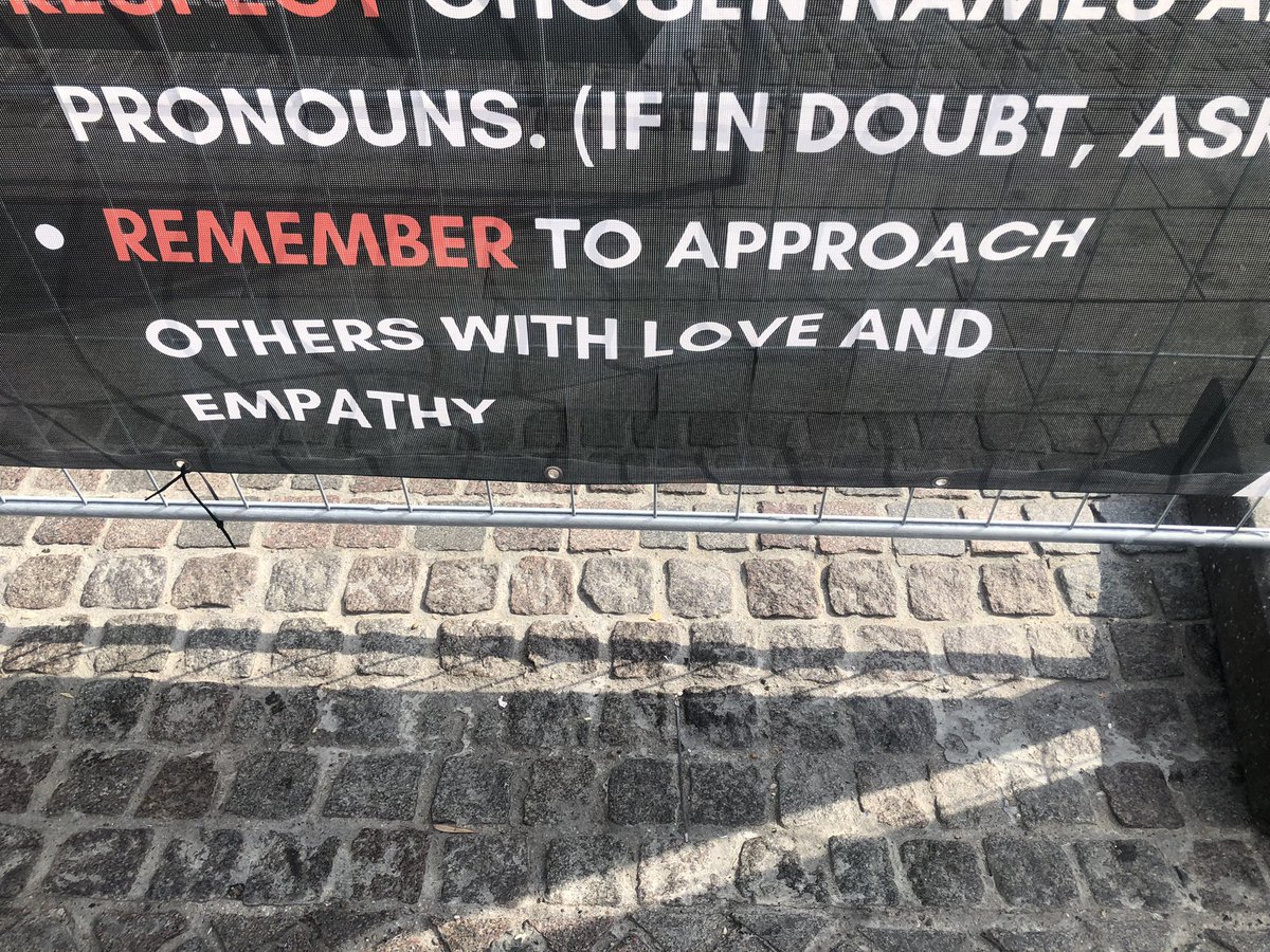 Share_a_PI's tweet photo. Imagine if every #event used their branding material to encourage event attendees to engage with each other with #empathy Great example @FluidFest #copenhagen #københavn #shareapositiveimpact #sdg16#sdg11 #eventscreatechange #inclusion #eventprofs https://t.co/EixGMACVdZ