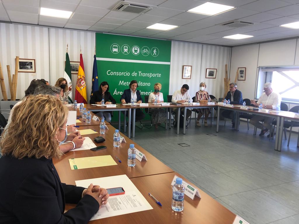 🚌El <a href="/CTMAlmeria/">Consorcio de Transporte Metropolitano Almería</a> potencia los servicios del Bajo Andarax para fomentar el transporte público a la Feria 💃🕺

➡️Se trata de autobuses que unirán los municipios de Huércal de Almería, Viator, Pechina, Rioja, Gádor y Benahadux con la capital.
Más info: 👇👇
lajunta.es/3srfe