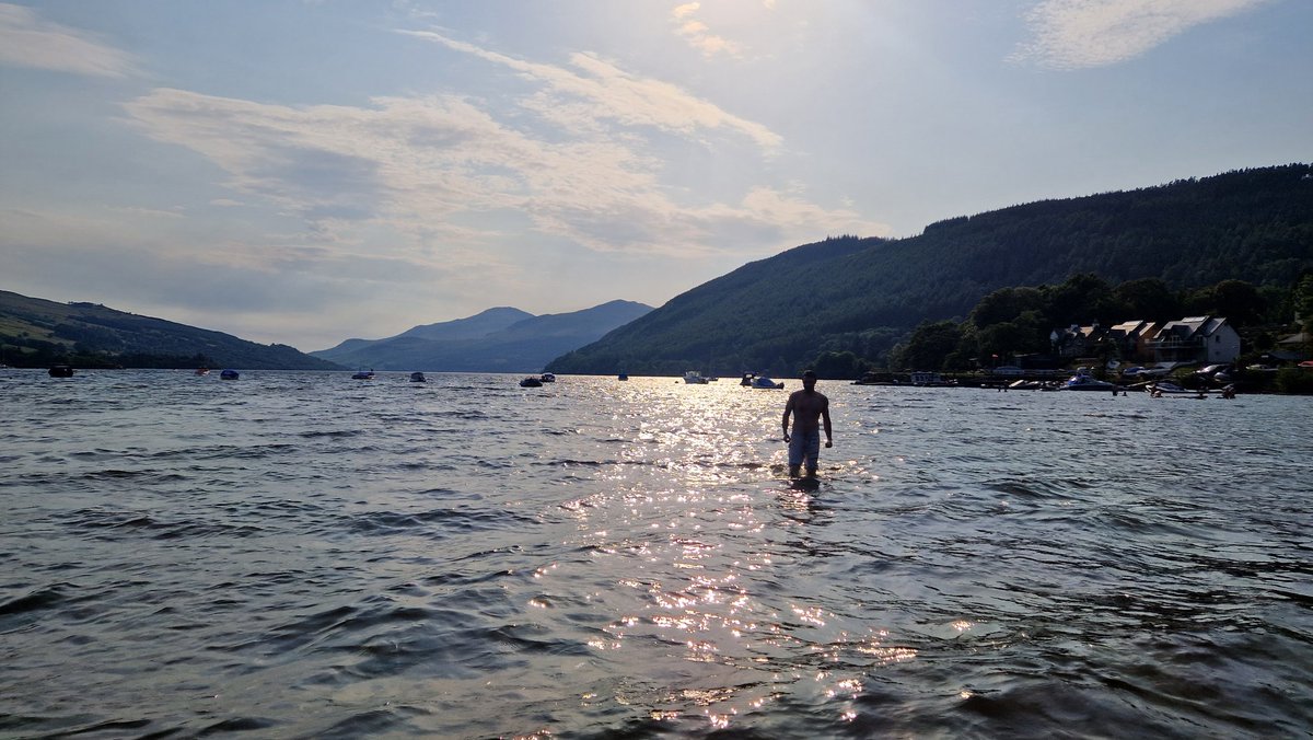 ScotlandDanders's tweet photo. The only way to beat the heat after a day of working outside #swimming #wildswimming #adventure #outdoors #Scotland #getitdone https://t.co/NQDASusyah