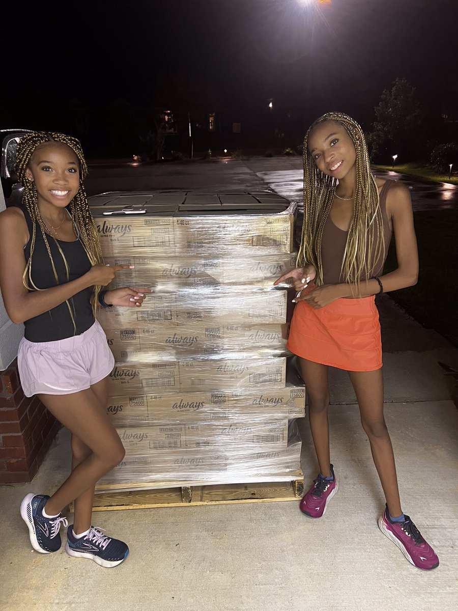 womenintrainin1's tweet photo. Thank you, Always brand of @ProcterGamble for naming Breanna & Brooke Bennett as Alabama’s #PeriodHeroes! @Walmart has partnered with P&G to send a shipment of sanitary pads for the @womenintrainin1 #WITKITS giveaway of menstrual, dental & personal hygiene supplies. https://t.co/JVXi7xzbTN