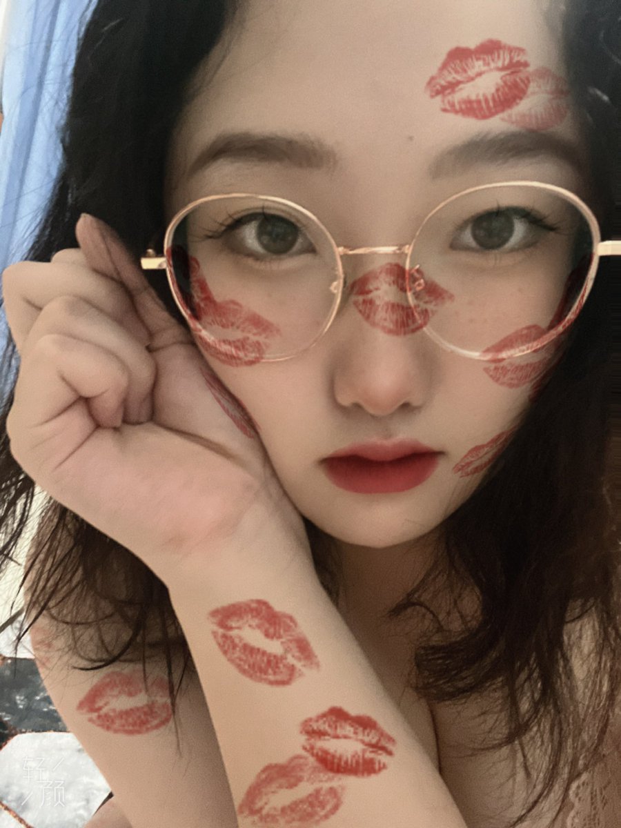 77Qibaby's tweet photo. 非主流一下子 https://t.co/SHVrxJwi7G