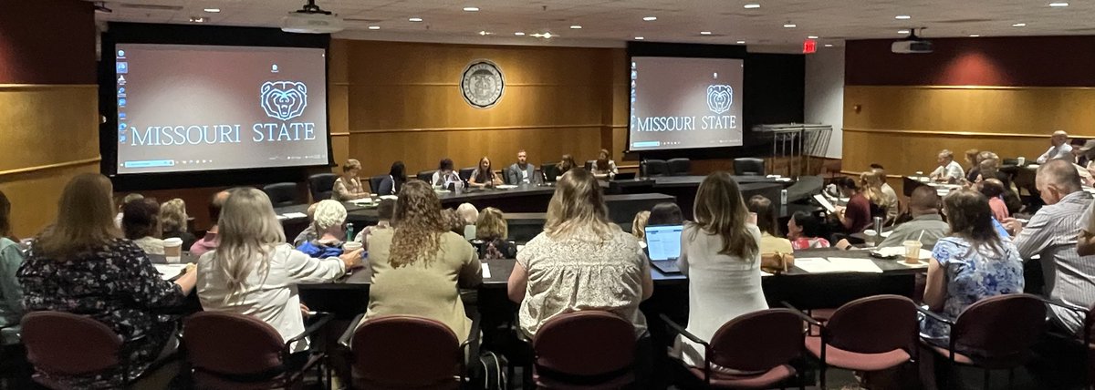 Flat-out exciting to see a packed house for the 37th Showcase on Teaching and Learning. Informative opening plenary session with our FCTL Fellows on Faculty Learning Communities <a href="/MissouriState/">Missouri State</a>!
