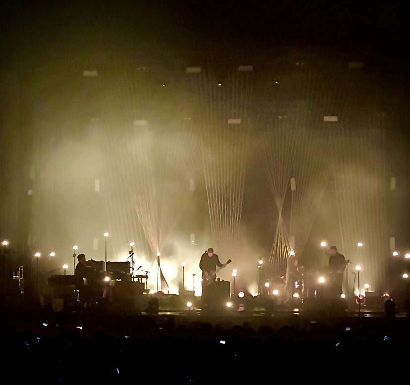 thisisse7en's tweet photo. Takk! @sigurros live in #singapore #sigurros  intense!! https://t.co/Nc7DpzYPna