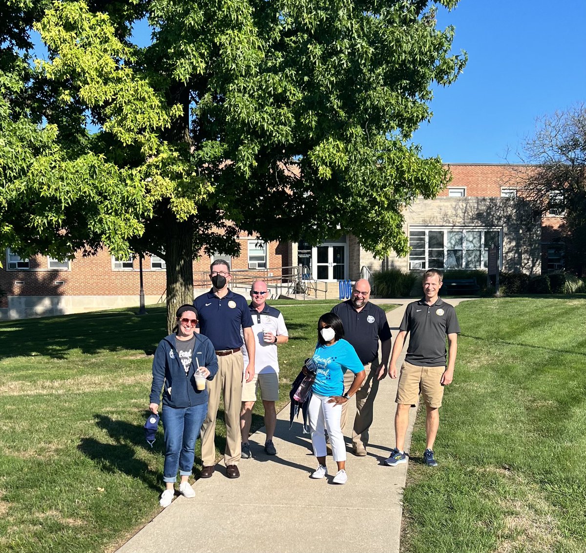 klipschcollege's tweet photo. It’s COMMUNITY DAY! We’re on our way to the @IMS for a tour with other @MarianUniv faculty and staff. It’s a great day to be a knight. 

#communityday #makeitmarian #highereducation #BacktoSchool2022 https://t.co/ujlOEO9HZp