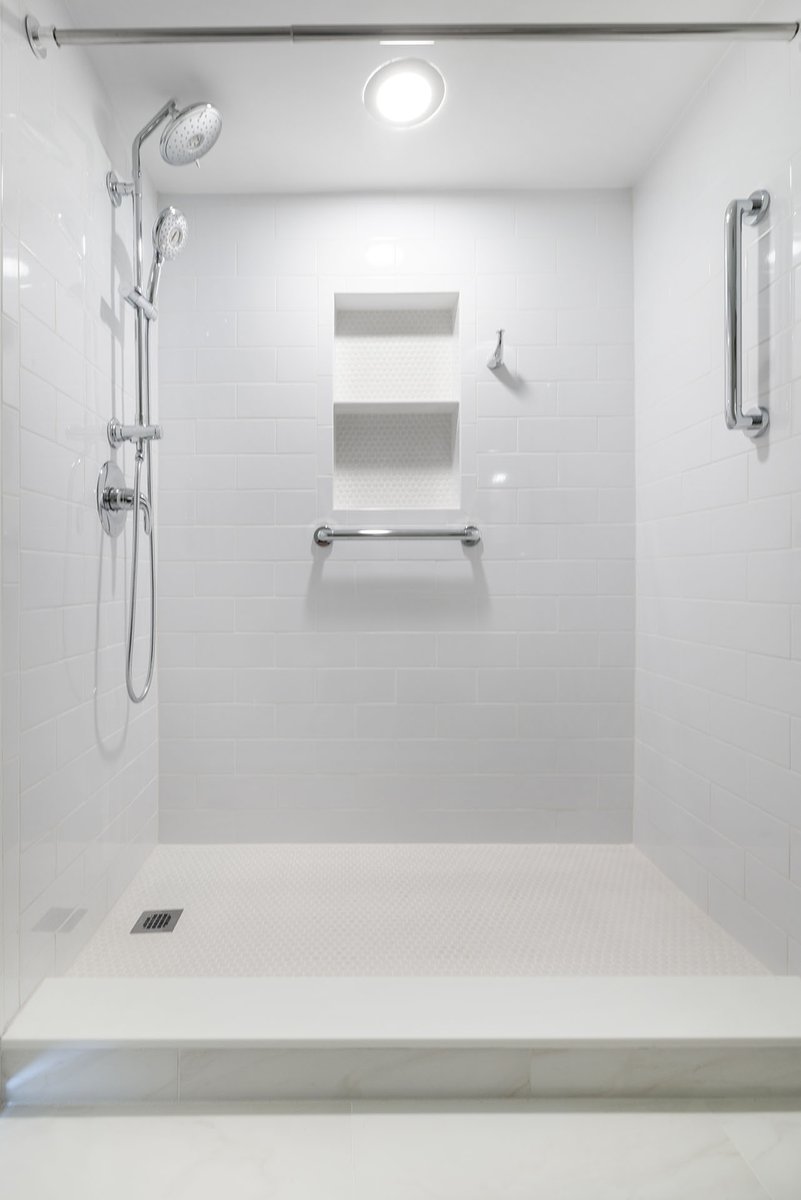 SolidRemodeling's tweet photo. Condo Bathroom Remodeling in Alexandria, VA

#bathroomfixtures #freestandingvanity #dc #marblelookingtiles #modernbathroom #paintedwall #porcelaintiles #primarybathroom #wallmirror #smallbathrooms #smallspaces #smallvanity #transitionalbathroom #whitebathroom #whitetile #Virginia https://t.co/ap80cjN8fb