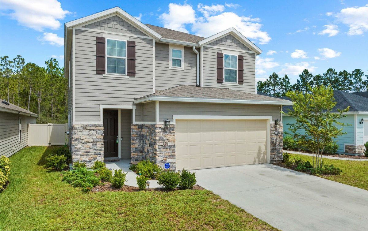 bebetterjax's tweet photo. Beautiful 2 Story Home with enclosed lanai.
🏠4 Bed • 2.5 Bath • 2,091 SqFt
Contact Tammie Gentry for your private showing.

More Info Here:
https://t.co/KG3gvKsEq0 https://t.co/PAJDanZ80Q