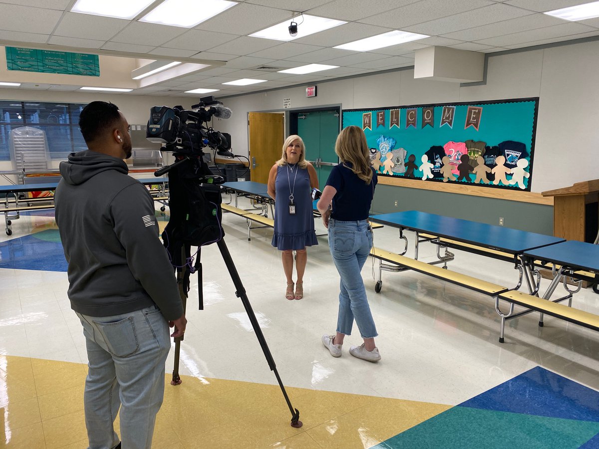 Bakersfield City School District (@team_bcsd) on Twitter photo We started bright and early at Downtown Elementary with <a href="/kallyn_hobmann/">Kallyn Hobmann</a> and the <a href="/23ABCNews/">23ABC News</a> morning team. #TeamBCSD We started bright and early at Downtown Elementary with <a href="/kallyn_hobmann/">Kallyn Hobmann</a> and the <a href="/23ABCNews/">23ABC News</a> morning team. #TeamBCSD