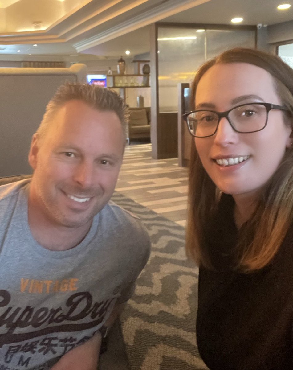 KellyPh1llips's tweet photo. Team meeting with @neiltilley73 today.  Talking all things quality! #IWorkForAIG https://t.co/IB05LuRZtg