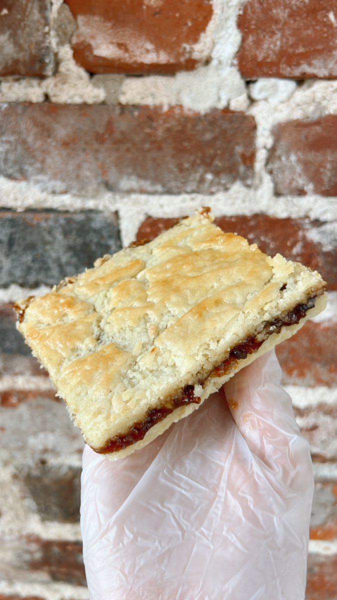 homemade fig bars at the shop today! like a fig newton.. only better 😉