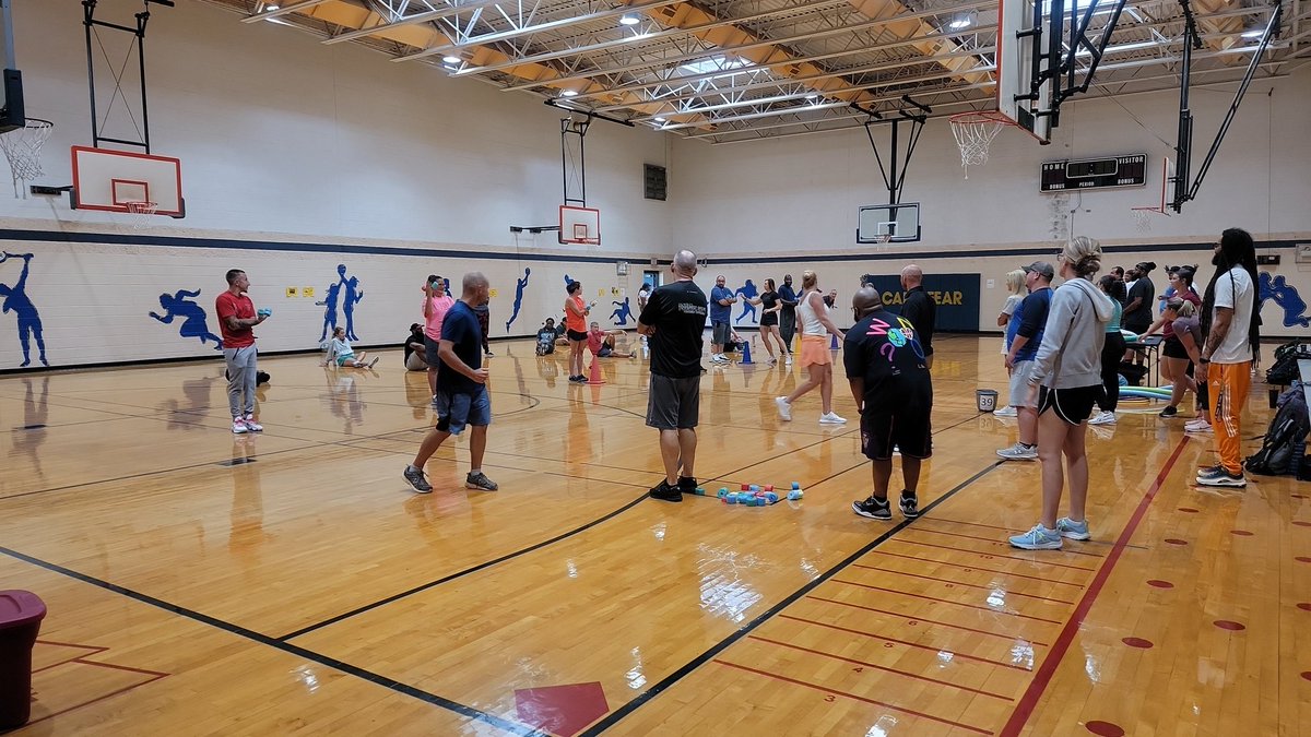 CCSIABS's tweet photo. @CumberlandCoSch Elementary PE teachers in PE. Great fun! @mellottahill1 https://t.co/Kc8FFRiotf