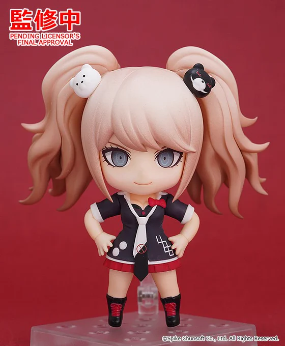 The prototype shown during SmileFest had a hands-on-hips pose not featured here, I guess we'll find out tomorrow whether that's also included in the accessory pieces! 
