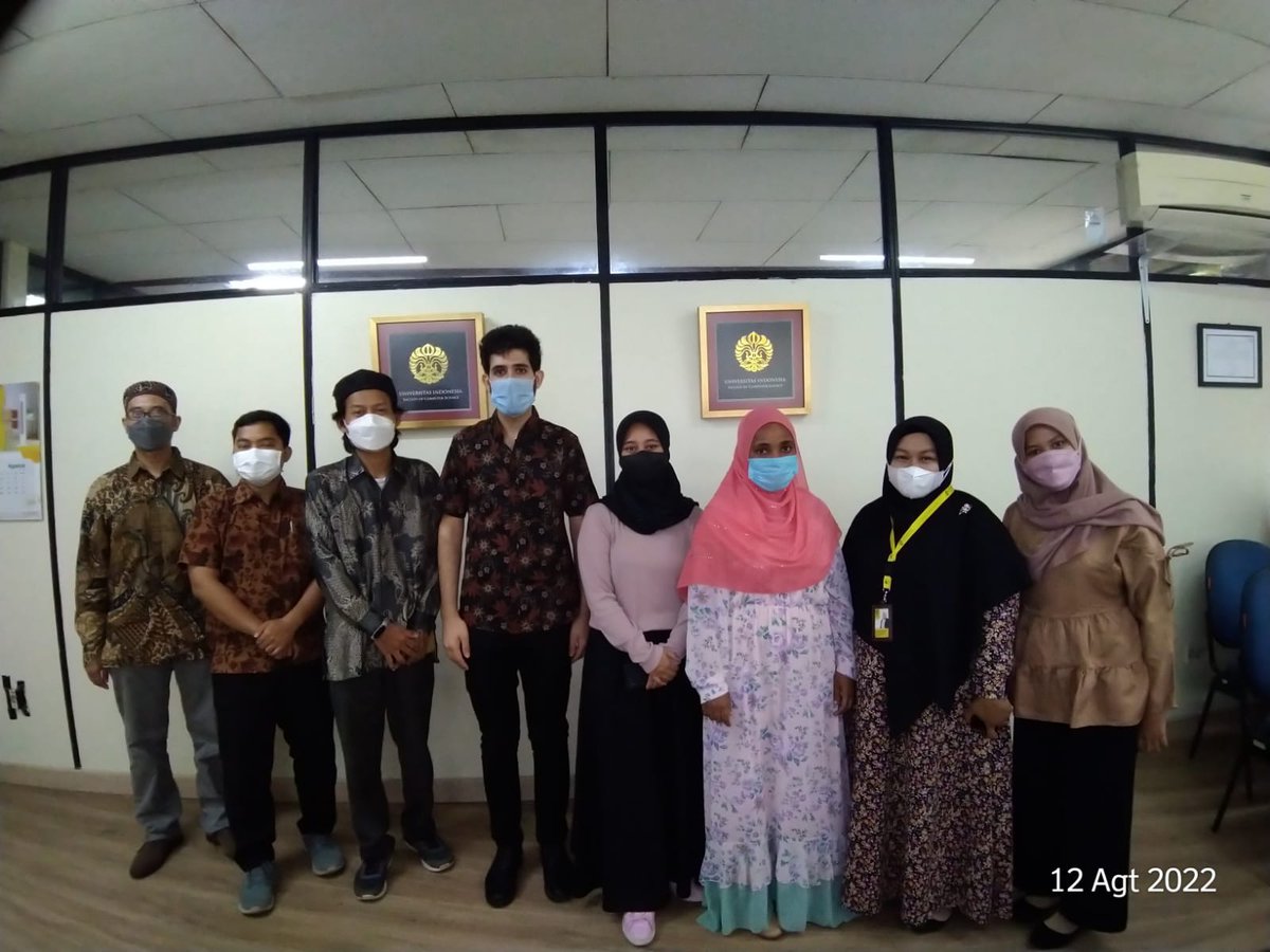 Mo_Al_Fares's tweet photo. I'm so grateful to be one of the KNB Scholarship 2021 students. @univ_indonesia

A meeting with my academic supervisors at @FASILKOM_UI, @univ_indonesia.

#universitasindonesia  #KNB2021 #MTI #scholorship #Computer_science #startup https://t.co/fb95ghi7MM