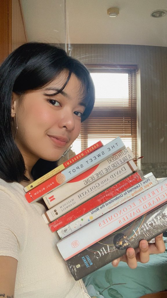 olivehateem_'s tweet image. pernah nggak baca buku (atau teks apa pun) sampai kelar, tapi yang nempel cuma dikit atau nggak ada sama sekali?

yuk, mulai membaca secara aktif supaya waktu kita bisa dihabiskan secara efektif. these A-C-T tips might be helpful for you. 👇🏻

(a thread)