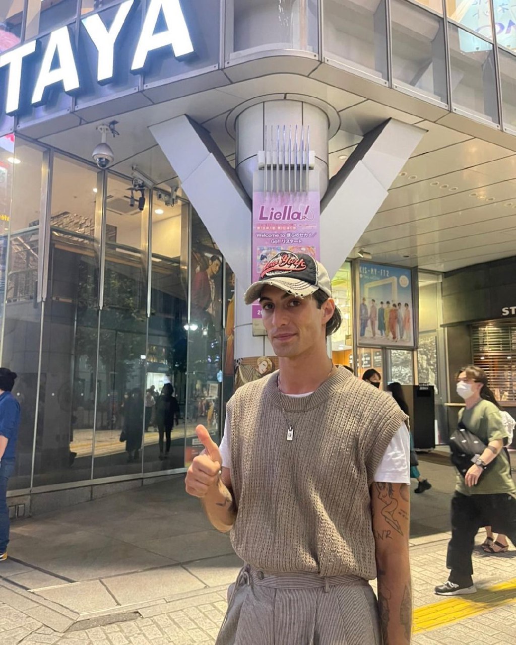 MÅNESKIN OFFICIAL FANCLUB on X: “📸 | Damiano David spotted today 