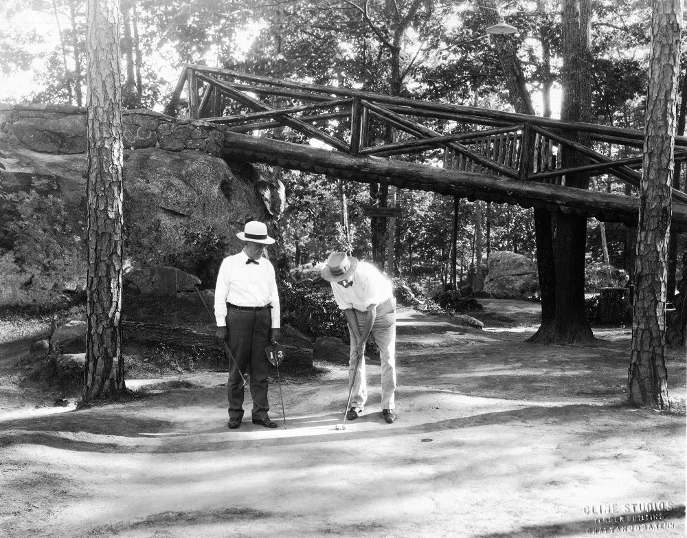 SeeRockCity's tweet photo. You know about seeing 7 states, but did you know the connection between Rock City and miniature golf? Our founder, Garnet Carter, invented Tom Thumb golf right here on Lookout Mountain, which became popular in the 1920s. #90YearsofRockCity #SeeRockCity https://t.co/dIMTCzRHjC