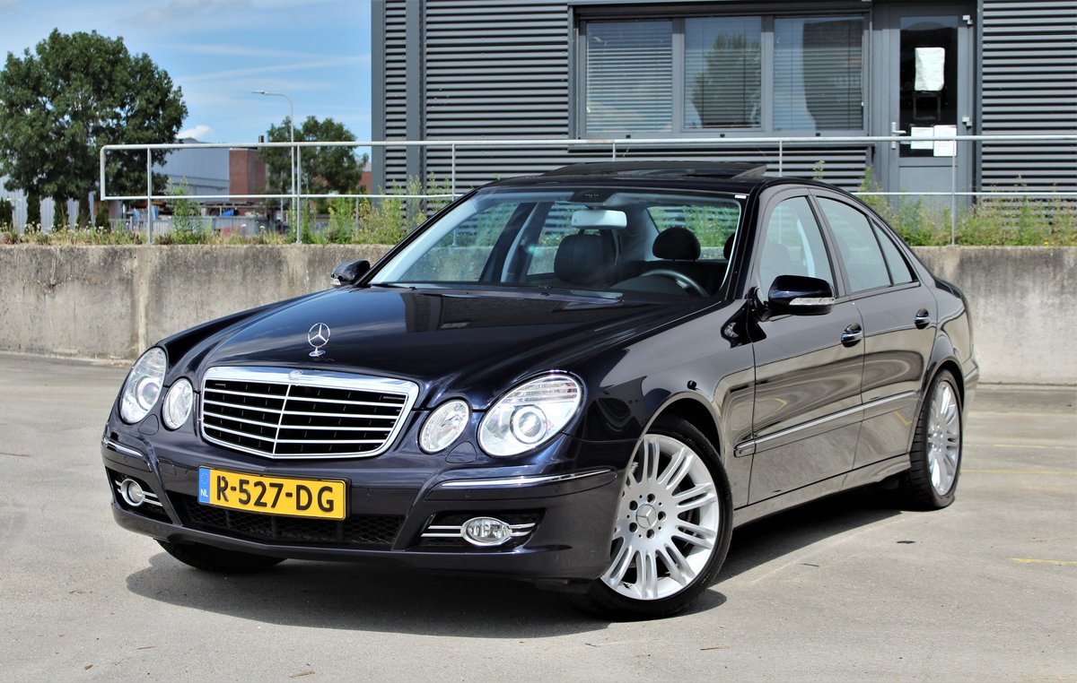 thestargallery's tweet photo. De bijzonder fraaie fiscaal vriendelijke #Mercedes E280 met stechts 57000km is net binnen en nu al verkocht! #E211 #facelift #avantgarde #sportpakket #V6 #231pk #snel #comfortabel #compleet #topkleur #airmatic #youngtimer #weinigkilometers #historie https://t.co/DOdN6oqqqs https://t.co/3WI6aV9a5J