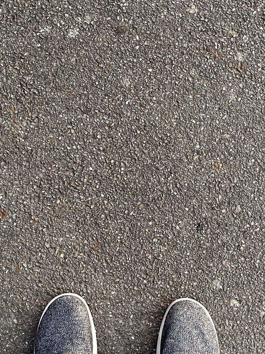 RomanCambell's tweet photo. New blog post about textures in photography!

https://t.co/izBaczDB1w 

#allbirds #photo #shoes #indyartist https://t.co/o46AaXUv6P