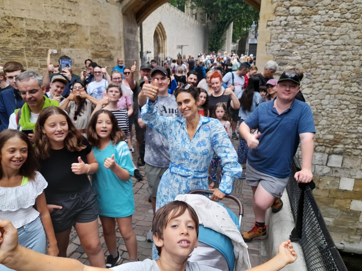 My final tour today <a href="/TowerOfLondon/">The Tower of London</a> 🏰 with a great group of visitors.  Enjoy the rest of your day here 😊👍