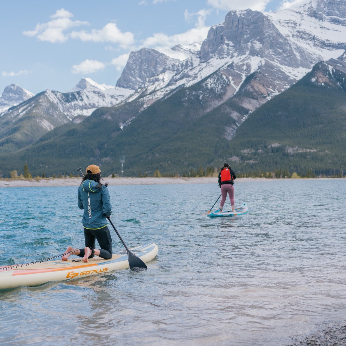 Another day in paradise ⛰️🛶

📍 Banff, AB
📸 <a href="/mikemarkov/">Mike Markov</a>

#visitcanmore #canmorealberta #canmorelife #explorecanmore #kananaskis #canmorekananaskis #albertarockies #canmoreab #canadianrockies #explorealberta #travelalberta #bowvalleylife
#mountainlove #mountainlovers