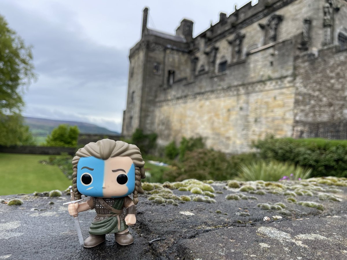popcollector95's tweet image. I took William Wallace to Sterling Castle! #FunkoPhotoADayChallange