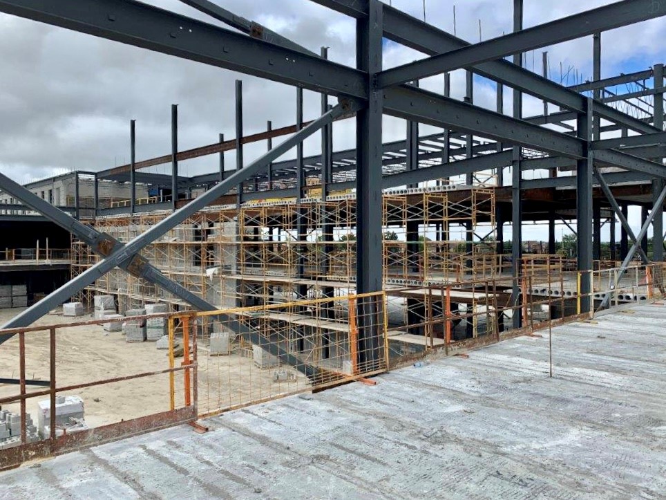 PerconInc's tweet photo. Update from Stouffville Multi-Use Facility! Concrete block and steel are underway, bringing the project up to 35% completion.
#construction #constructionsite #constructionwork #constructionequipment #contructiontoronto #percon https://t.co/mJBE10X2Uz