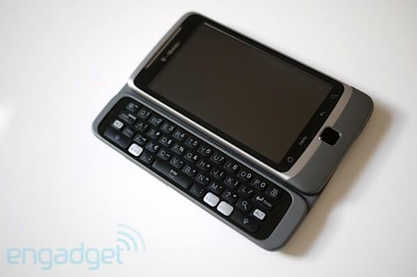 AcquiredT4STE's tweet image. In the age of smart phones that are basically computers in our hands, can we now PLEASE, bring back a modern version of the G2 or the Sidekick?!  #fullkeyboard