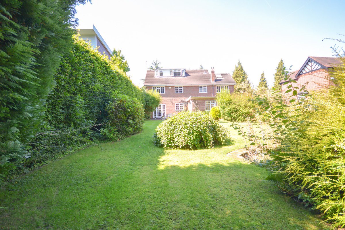 RicPickford's tweet photo. Another lovely New Instruction at the #Bramhall office today Ladybrook Road #Bramhall £850,000 #Homes #ForSale #Snapes #Stockport https://t.co/KCuna2PJi4