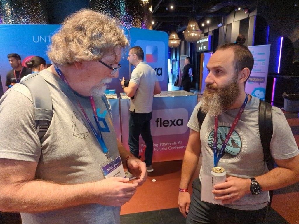 Wonderful chatting at #Futurist22 with <a href="/yveslarose/"></a> of @EosNFoundation! Nice to see you, friend!  Thanks <a href="/BlockchainZack/">Zack Gall</a> for this photo. <a href="/ObjectComputing/">Object Computing</a>
