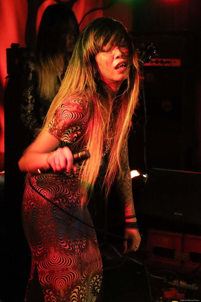 pkpkppk's tweet photo. 2022.8.11 東高円寺UFO CLUB
edeath’s Melty Trippy Party
”edeath vs Acid Mothers
Temple”
■edeath ❹(〜❾)
#edeath #エデス #イヌイジュン #DaoudAkira #幾何学模様 #JulieVoidMaeda #NOAH #ザ・スターリン #MeltyTrippyParty #MeltyTrippyRevolution #視線X https://t.co/zx7pH2jkBP
