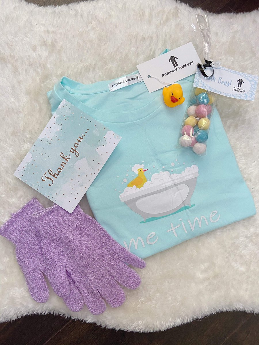 PyjamasForever's tweet photo. WIN A YEARS SUPPLY OF PYJAMAS ☁️

As we plan our re launch in a few weeks time we are giving the chance to one lucky person to win a years supply of our pyjamas! 

To win: 

➡️ RT this tweet. 
➡️ Tag one friend. 

Winner announced 31st of August. 

https://t.co/tx51dlsgBd https://t.co/6fJoZ54T7k