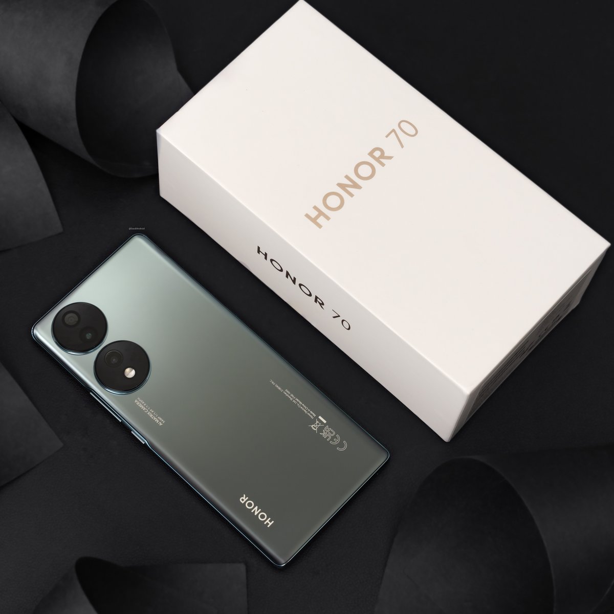 SaudiAndroid's tweet photo. أكثر لون اعجبك��🫣

#HONOR70 https://t.co/GDtIClZdN6