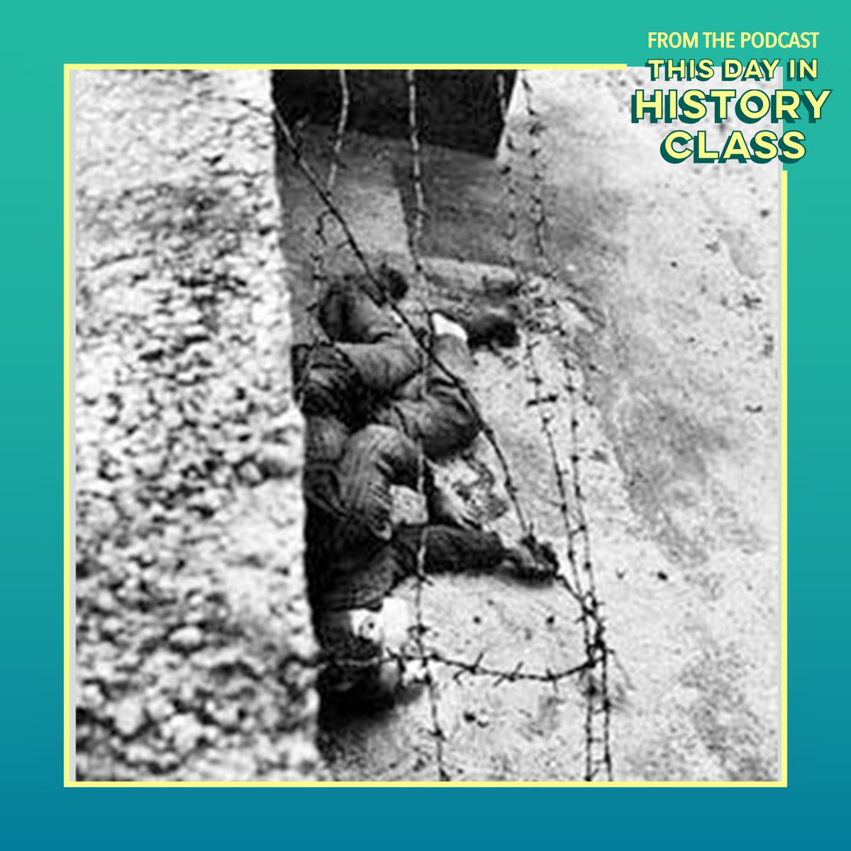 TDIHCshow's tweet photo. On this day in 1962, 18-year-old Peter Fechter was killed by border guards while trying to cross the Berlin Wall.

#BerlinWall #DeathStrip #Germany #Berlin #PeterFechter #ColdWar #TDIHC #ThisDayInHistory #TodayInHistory #OnThisDay #August17

Listen now:
https://t.co/NwrmzOvGlb https://t.co/9HYQMBQwgt