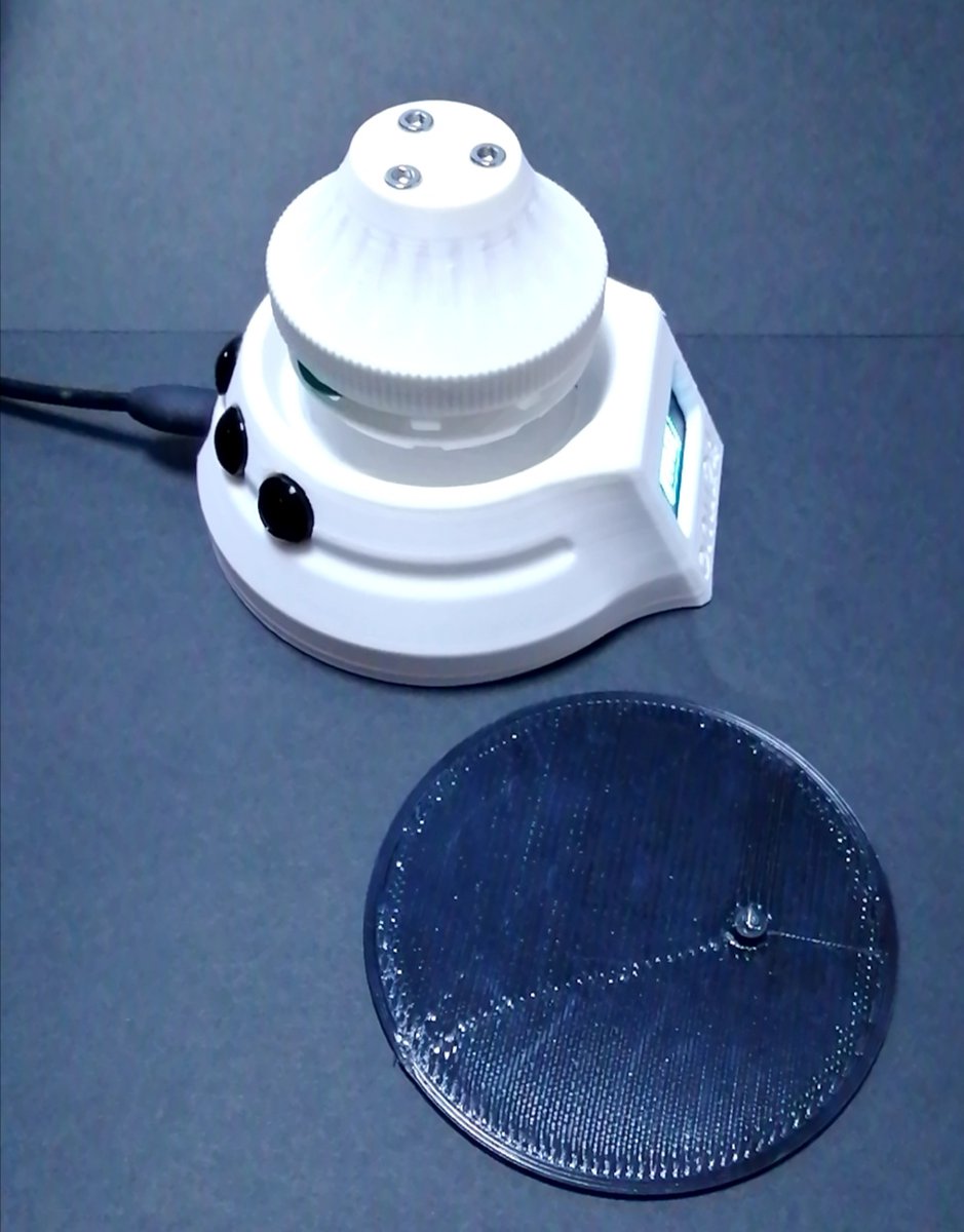 itakeru's tweet image. #Orbion 3D Space Mouse
私にでも作れました。
樹脂はABS 底が滑りやすいのでゴム(TPR)の敷パッドです。[Spacer.stl]これは何のための部品なのか解りませんが指示通り。[Cushion_HiNATA.stl]ジョイスティックコントロールレバーセンサの感度が悪いので外しました。光物は付けていません。